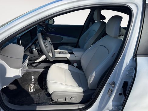 Certified 2024 Hyundai Ioniq 6 SEL image 10