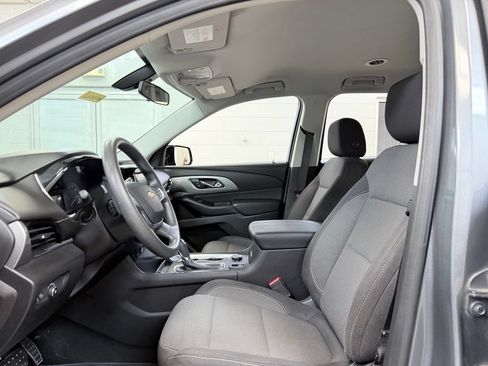 Used 2019 Chevrolet Traverse LS FWD image 13
