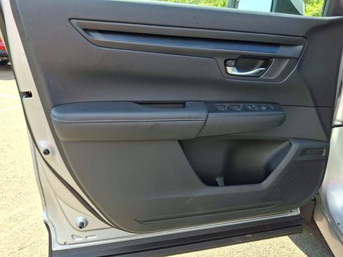 Used 2024 Honda CR-V EX image 13