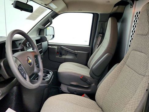Used 2024 Chevrolet Express 2500 w/ Driver Convenience Package image 18