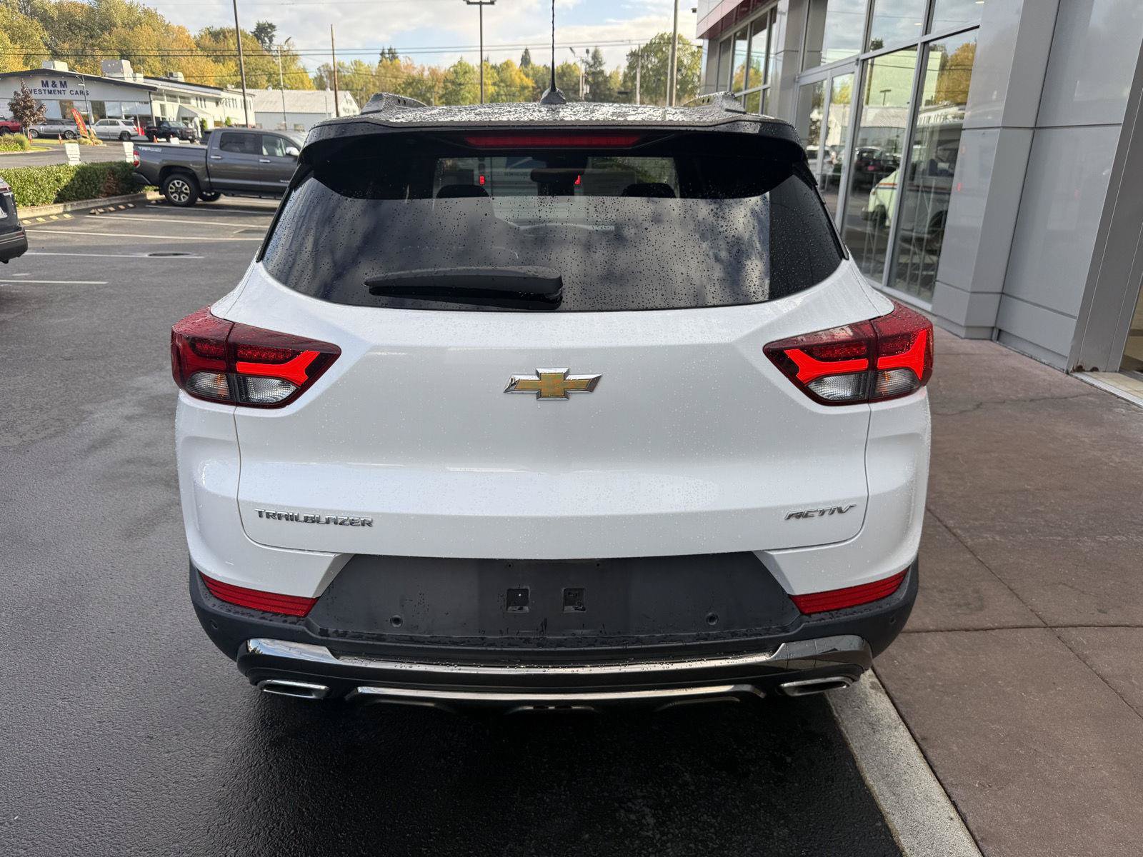 Used 2021 Chevrolet TrailBlazer ACTIV w/ Sun and Liftgate Package FWD image 4