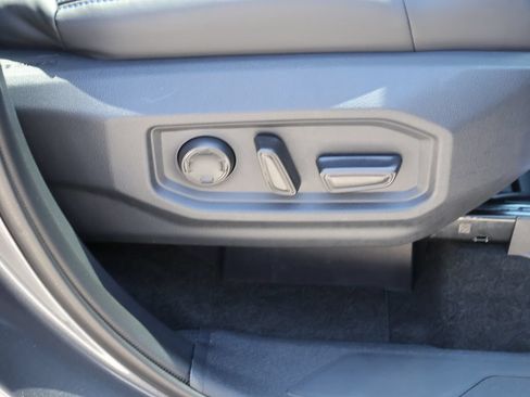 Used 2023 Toyota Tundra Platinum AWD/4WD image 10