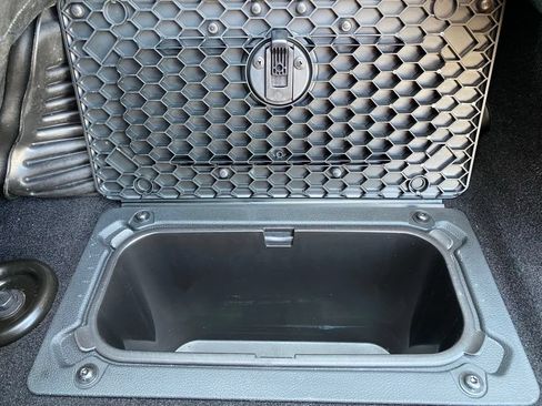 Used 2018 RAM 2500 Big Horn w/ Sport Appearance Group AWD/4WD image 16