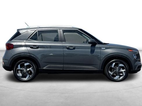 Certified 2026 Hyundai Venue SEL FWD image 9