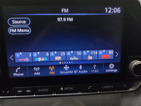 Used 2023 Nissan Sentra SV FWD image 25