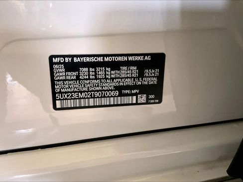 Used 2026 BMW X7 xDrive40i AWD/4WD image 31