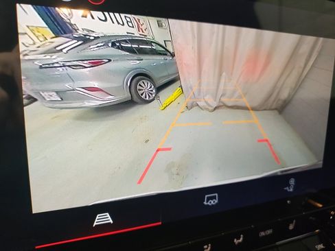 New 2026 GMC Canyon Elevation w/ Convenience Package image 29