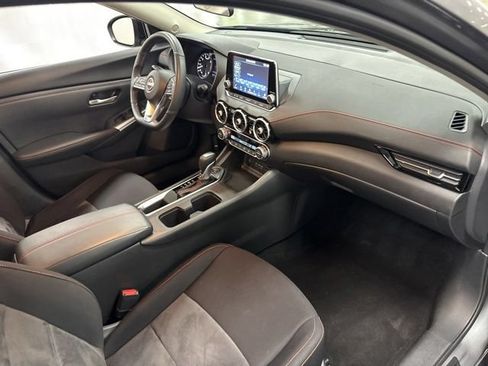 Used 2024 Nissan Sentra SR FWD image 10