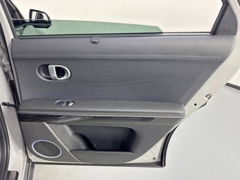 Used 2022 Hyundai Ioniq 5 Limited image 44