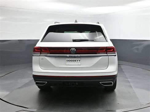 New 2026 Volkswagen Atlas SE image 8