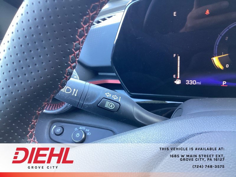 Used 2025 Chevrolet Trax RS w/ Driver Confidence Package FWD image 27