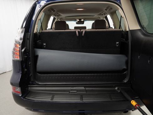 Used 2022 Lexus GX 460 Premium w/ Premium Plus Package AWD/4WD image 31