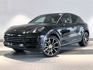 Used 2023 Porsche Cayenne Platinum Edition video 1
