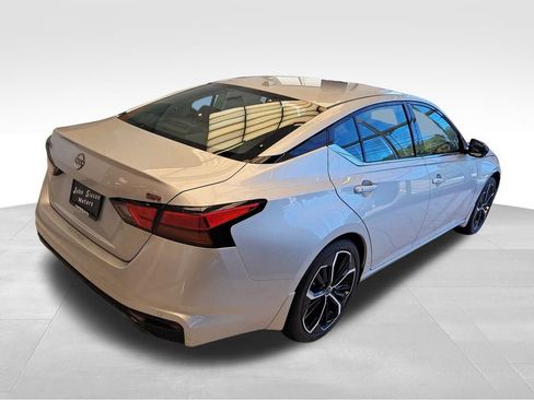 New 2025 Nissan Altima 2.5 SR w/ SR Premium Package image 5