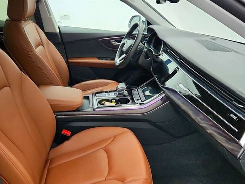 Used 2022 Audi Q8 Premium Plus w/ Premium Plus Package image 25