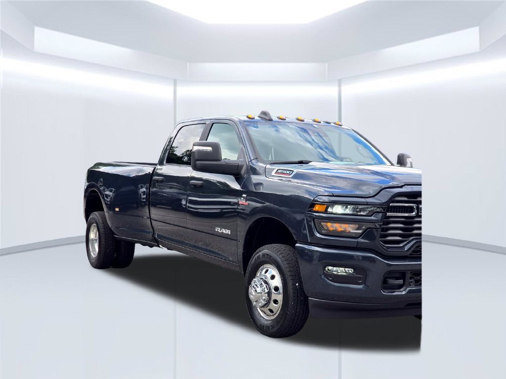New 2026 RAM 3500 Big Horn AWD/4WD image 39