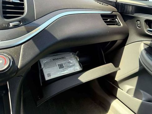 Used 2018 Chevrolet Impala LS FWD image 31