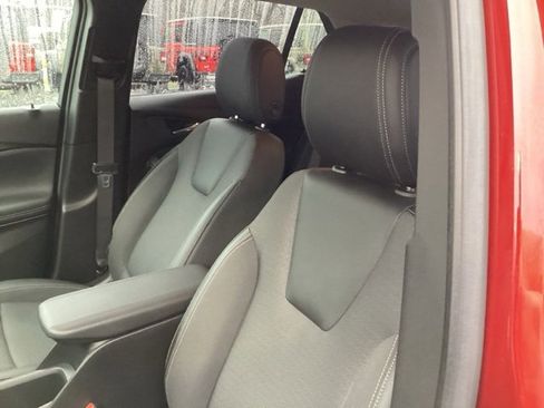 Used 2023 Buick Encore GX Select w/ Sport Touring Package image 16