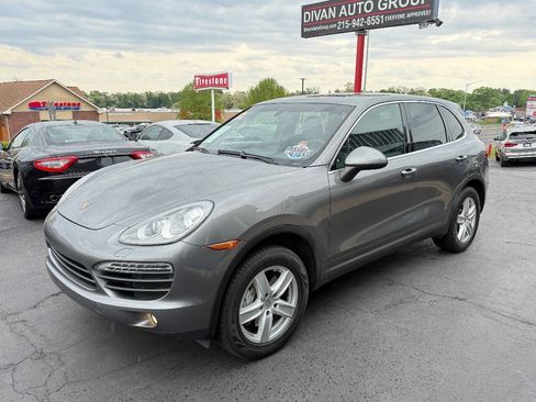 Used 2014 Porsche Cayenne S AWD/4WD image 3