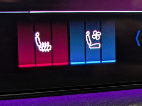 Used 2025 Audi Q5 Premium Plus w/ Premium Plus image 19