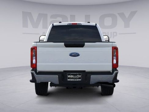 New 2026 Ford F250 XLT w/ FX4 Off-Road Package AWD/4WD image 5