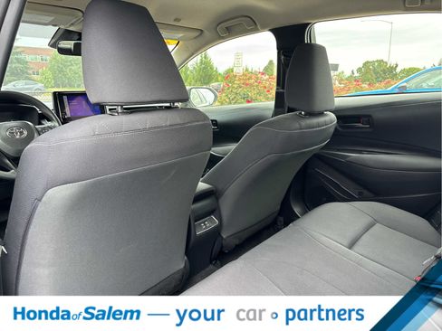 Used 2023 Toyota Corolla LE FWD image 12
