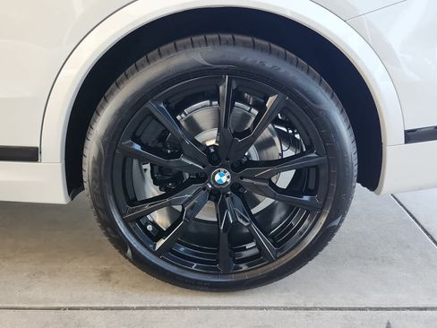 New 2027 BMW X7 xDrive40i w/ M Sport Package AWD/4WD image 10