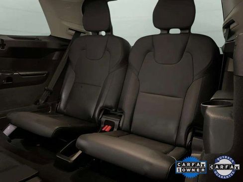Used 2025 Volvo XC90 B6 Plus image 21