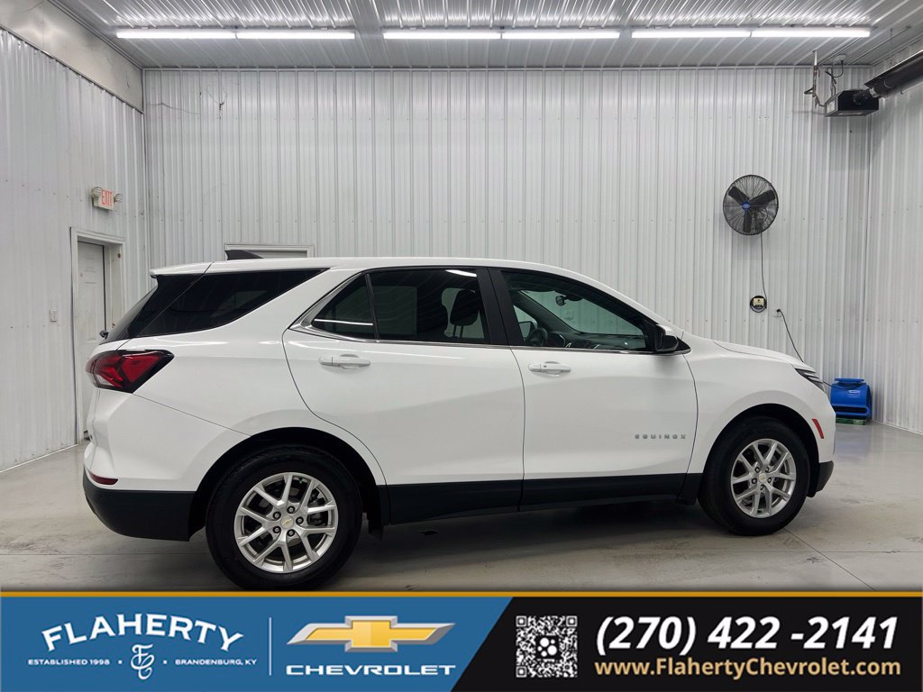 Used 2024 Chevrolet Equinox LT FWD image 2