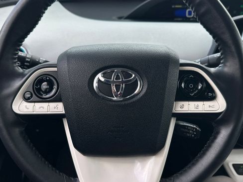 Used 2019 Toyota Prius Prime Advanced image 22