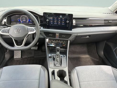 New 2027 Volkswagen Jetta SE FWD image 11