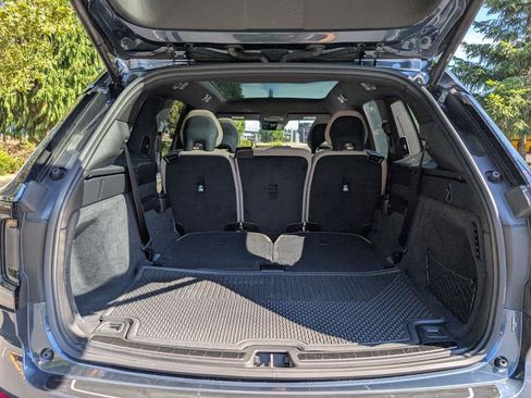 Used 2025 Volvo EX90 Ultra AWD/4WD image 11