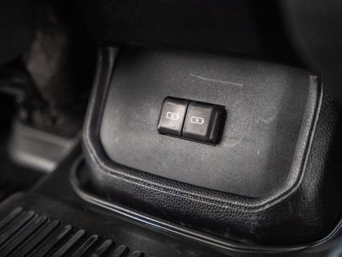 Used 2023 Toyota Highlander XSE AWD/4WD image 40