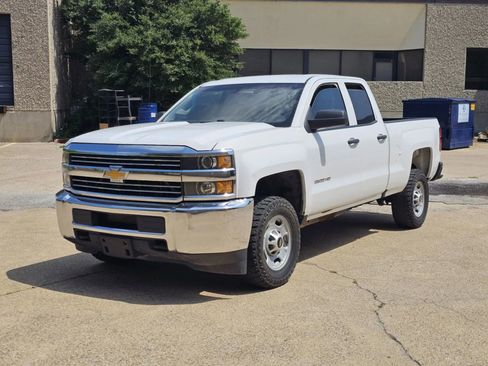 Used 2017 Chevrolet Silverado 2500 W/T w/ WT Fleet Convenience Package image 9