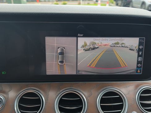 Used 2020 Mercedes-Benz E 350 Sedan image 27
