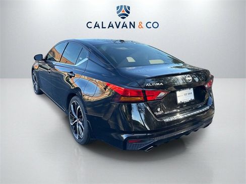Used 2023 Nissan Altima 2.5 SR w/ SR Premium Package image 5