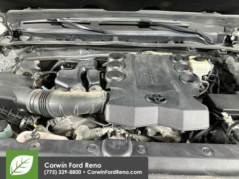 Used 2011 Toyota 4Runner Limited AWD/4WD image 31