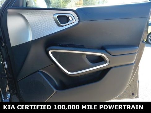 Certified 2025 Kia Soul LX w/ LX Technology Package image 23