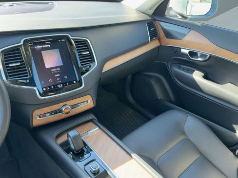 Used 2023 Volvo XC90 B6 Plus w/ Protection Package image 27