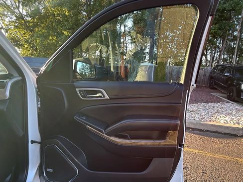 Used 2016 GMC Yukon Denali w/ Open Road Package image 24