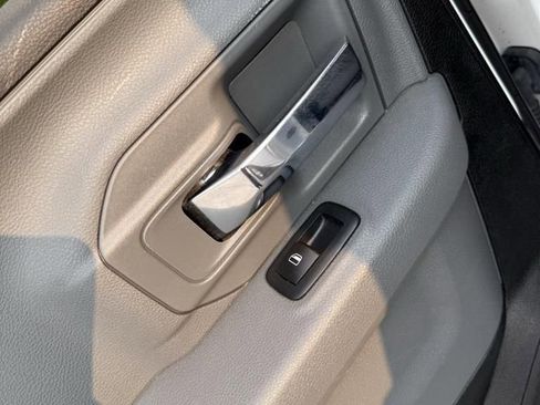 Used 2019 RAM 1500 Classic SLT AWD/4WD image 16