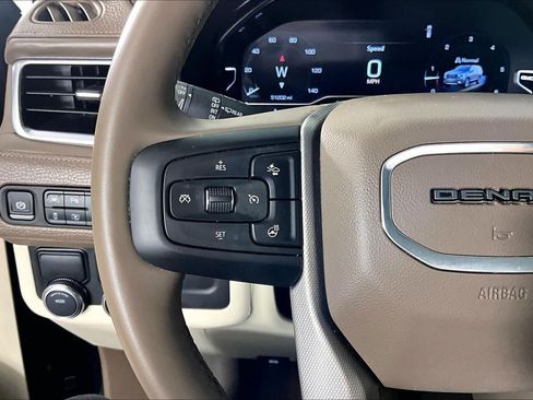 Used 2024 GMC Yukon Denali RWD image 23