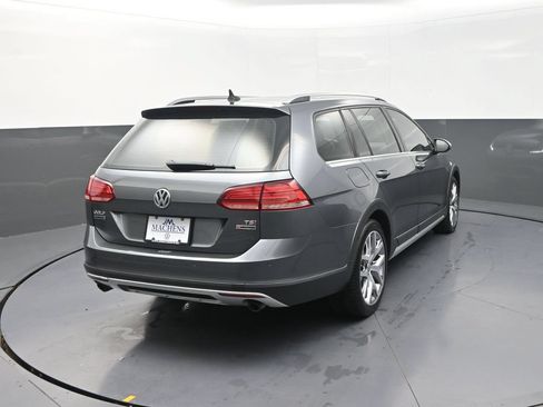 Used 2018 Volkswagen Golf Alltrack SEL AWD/4WD image 11