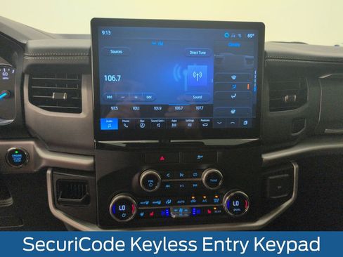 Used 2022 Ford Expedition Max XLT image 27