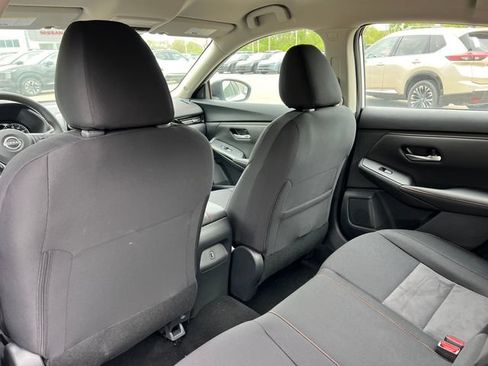 New 2025 Nissan Sentra SR FWD image 31