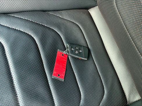 Used 2024 Volkswagen Jetta GLI Autobahn image 14