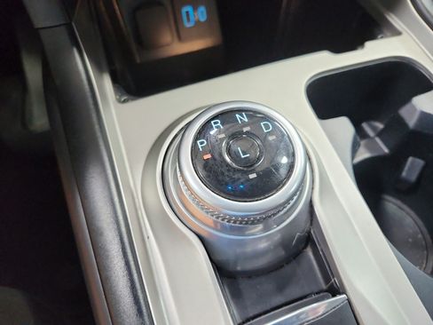 Used 2021 Ford Explorer XLT RWD image 18