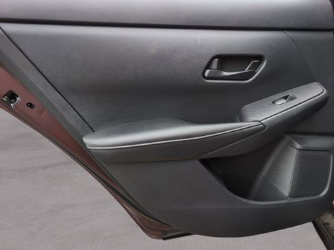 Used 2024 Nissan Sentra SV FWD image 28