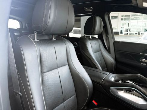 Used 2022 Mercedes-Benz Maybach GLS 600 4MATIC image 36