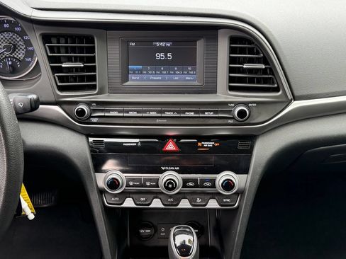 Used 2020 Hyundai Elantra SE w/ Cargo Package (C1) FWD image 20